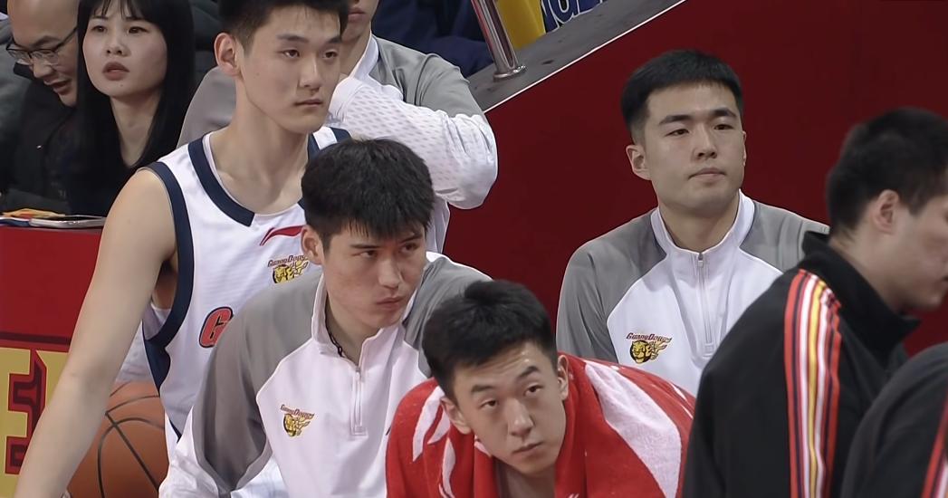 开云体育官网-21分胜吉林！奎因打爽了徐杰复活了，有2件事却让杜锋高兴不起来