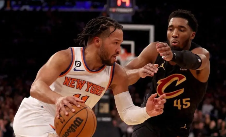 开云体育app-4-3神奇晋级,0-4惨败出局!NBA最大的伪强队,四巨头要解体了