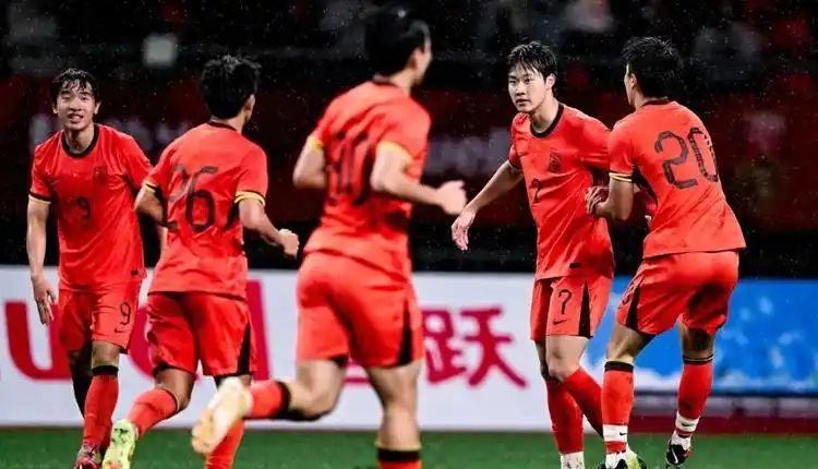 开云体育官方下载-从0-2到3-3!日本爆冷只拿平局,土伦杯亚洲3队,赢球的竟是国足